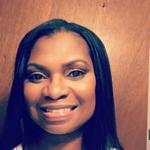 Meet your Posher, Renee